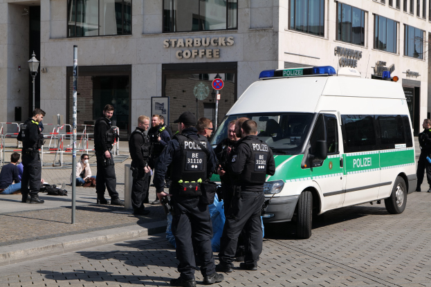 Polizei Festnimmt Zwei Männer Nach Schüssen