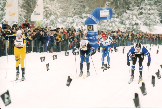 POL-KB: Willingen - 2. Tag der FIS-Skiflug-Weltmeisterschaft in Willingen, auch Samstag wenige Polizeieinsätze