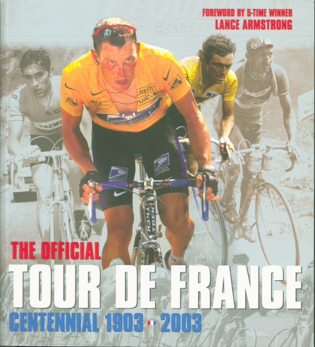 Plakat zur Tour de France-Jubiläumsausgabe (1903–2003), das Radfahrer in einer Gruppe zeigt und Text mit Veranstaltungshinweisen enthält.
