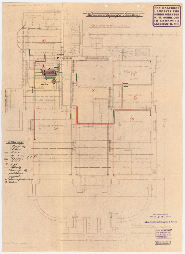 Schwarz-weißer Architekturplan des Rosenhof-Krankenhauses in Hamburg, Deutschland, der detaillierte Grundrisse mit beschrifteten Räumen, Fluren und umfangreiche Verdrahtung zeigt.